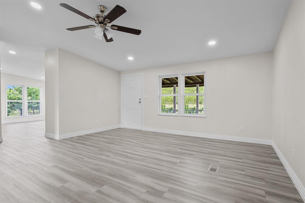 1006 S Telegraph Circle Property Photo 10