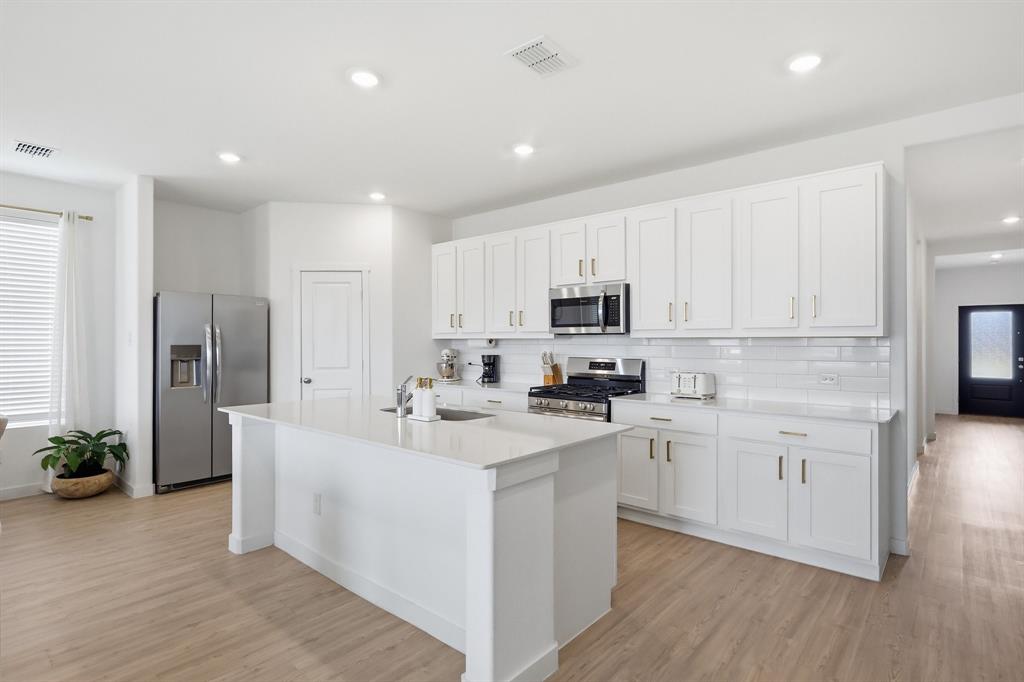 1236 Haggetts Pond Road Property Photo 2