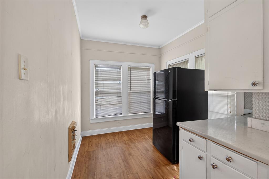 486 Ockley Drive Property Photo 8