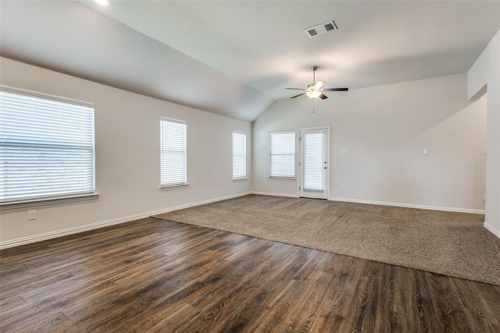 1024 Embers Lane Property Photo 16