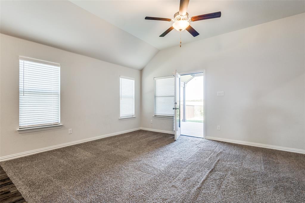 1024 Embers Lane Property Photo 18