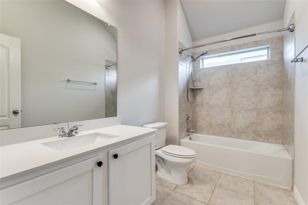 1024 Embers Lane Property Photo 32