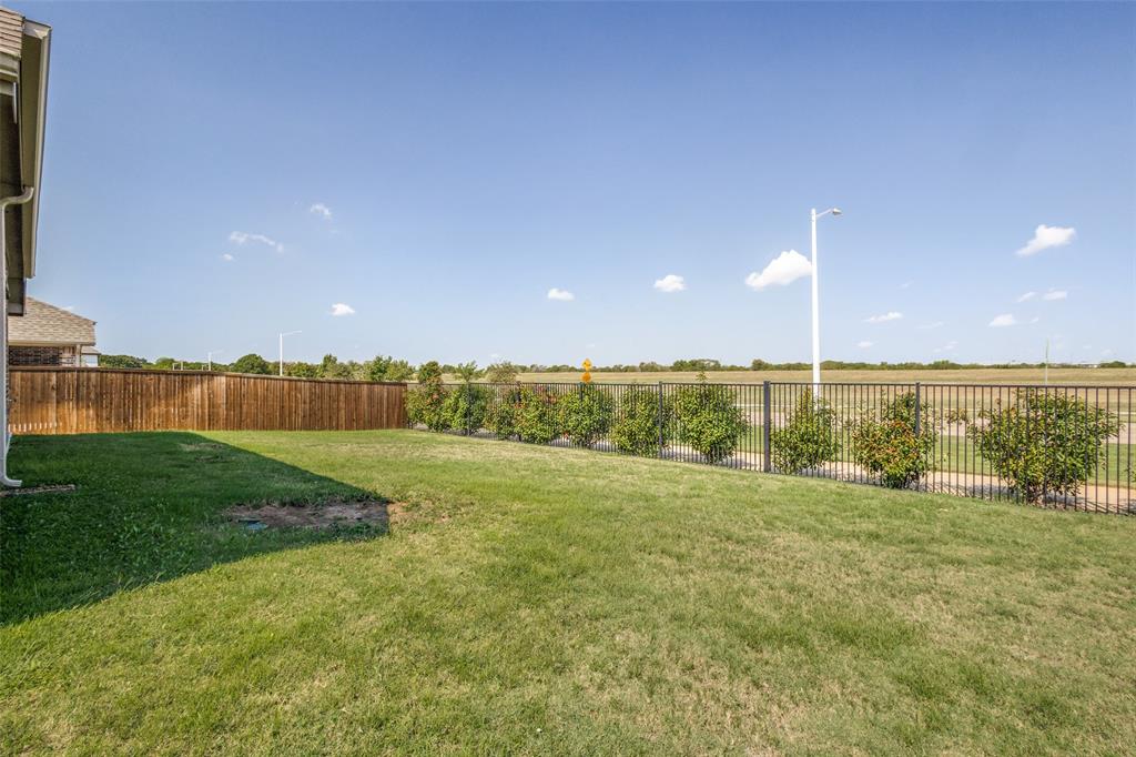 1024 Embers Lane Property Photo 36