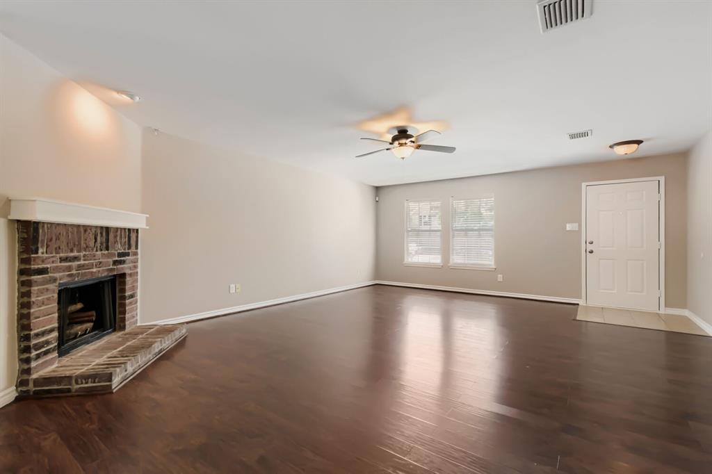1216 Haley Lane Property Photo 6