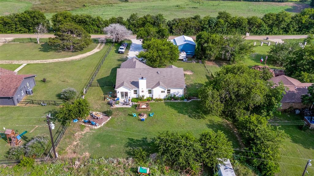 1052 Meandering Way Property Photo 24