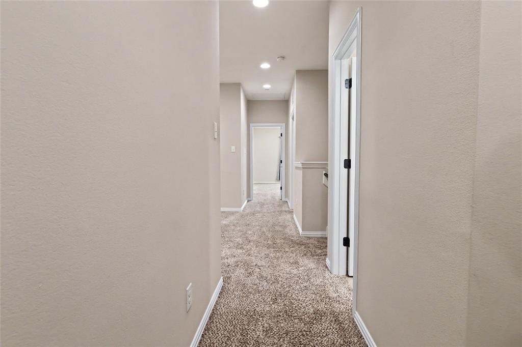 1922 Timber Oaks Drive Property Photo 20