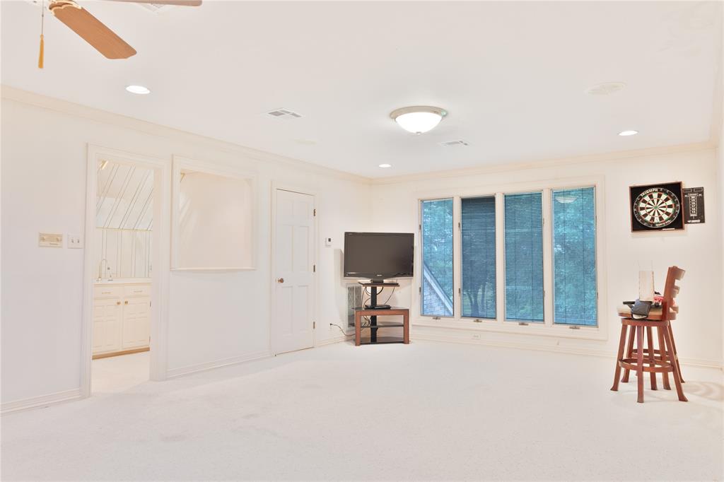 912 Walnut Creek Drive Property Photo 26
