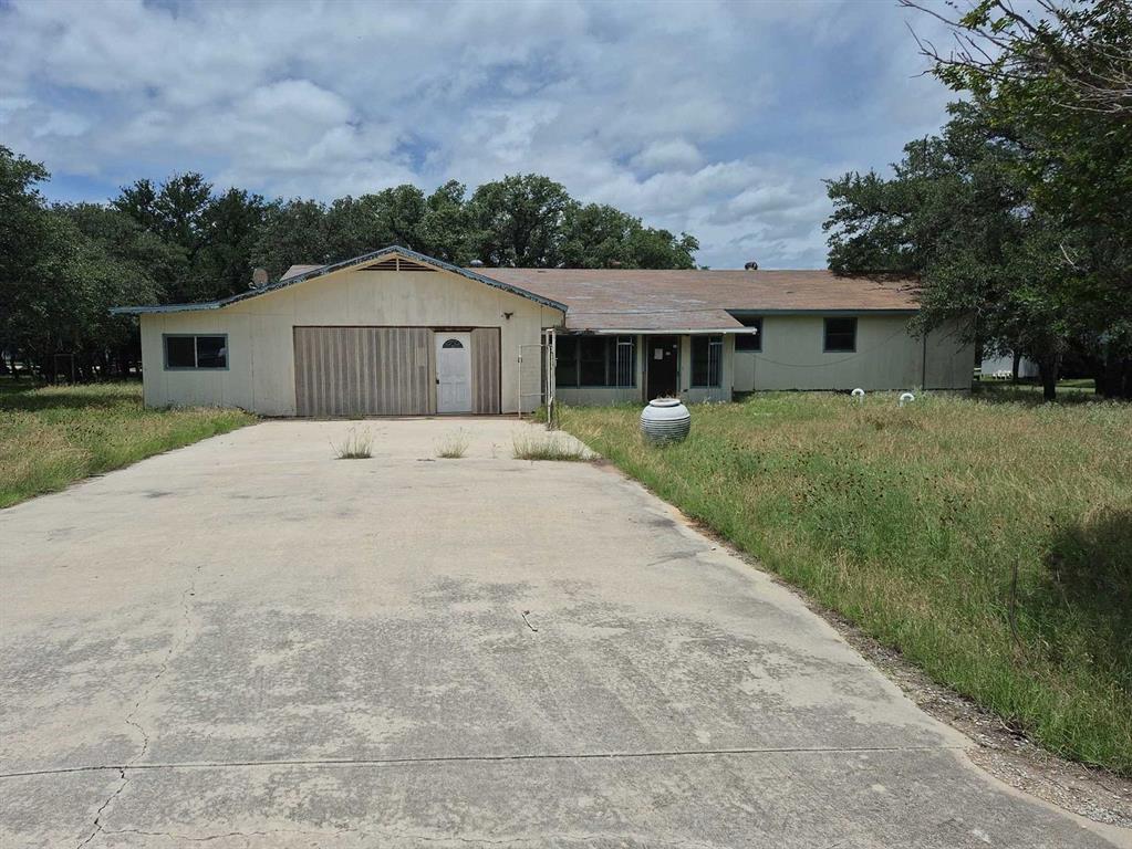 3130 Seabreeze Drive Property Photo 1