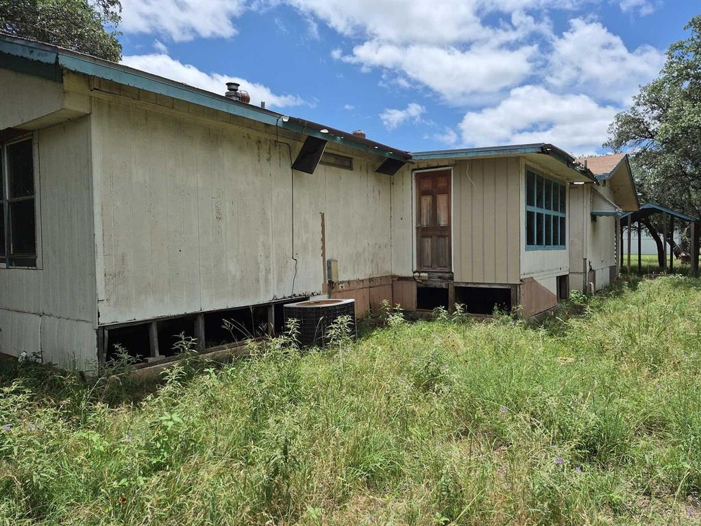 3130 Seabreeze Drive Property Photo 2