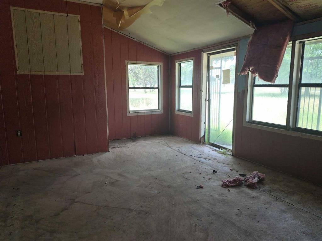 3130 Seabreeze Drive Property Photo 4
