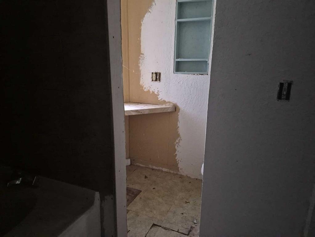 3130 Seabreeze Drive Property Photo 6