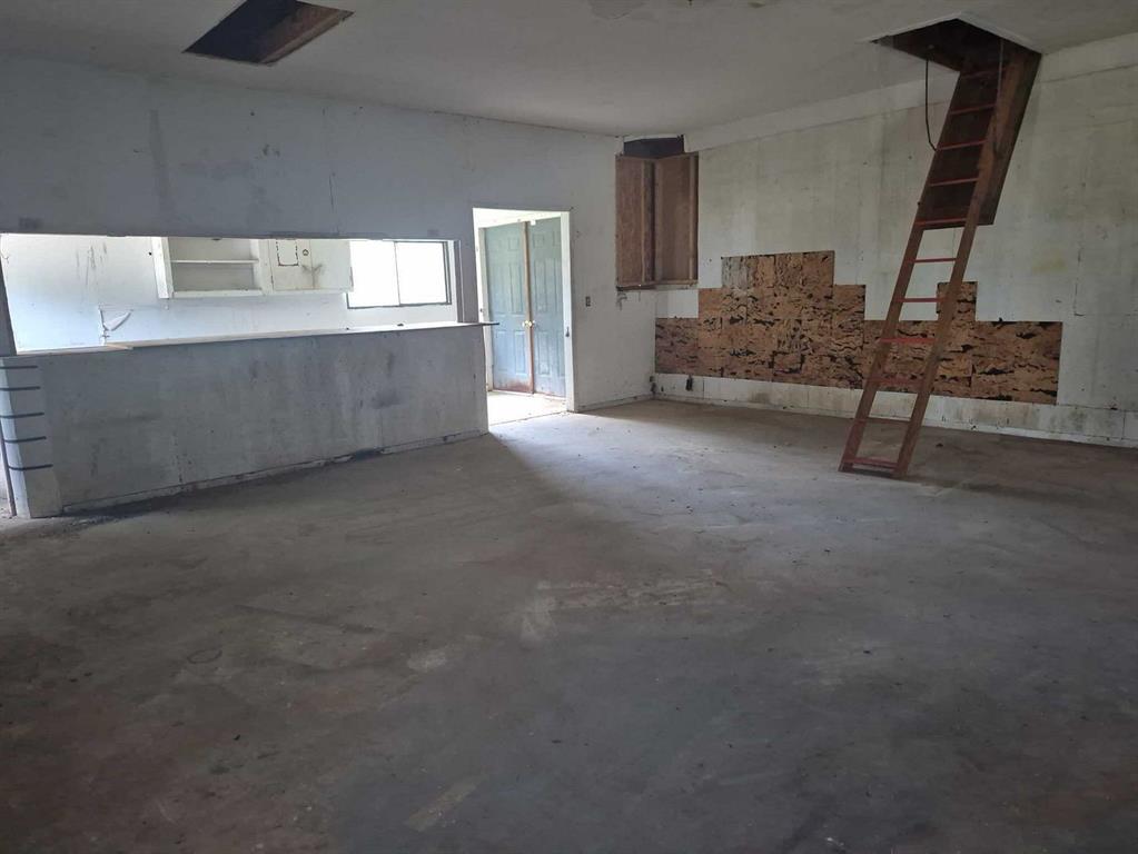 3130 Seabreeze Drive Property Photo 17