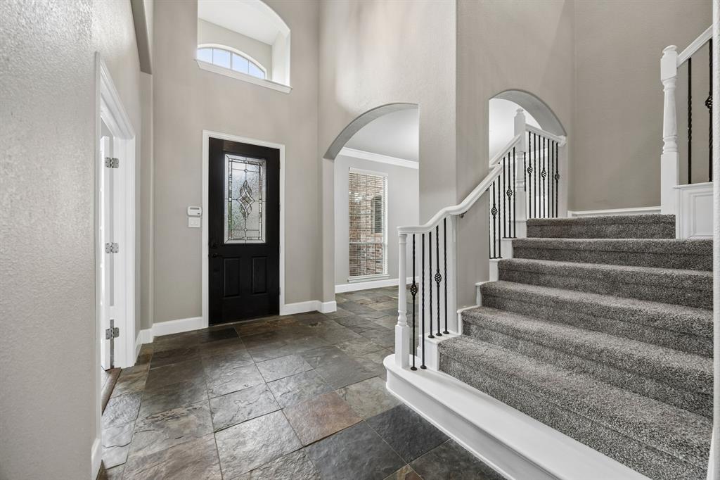 8709 Herns Meadow Lane Property Photo 3