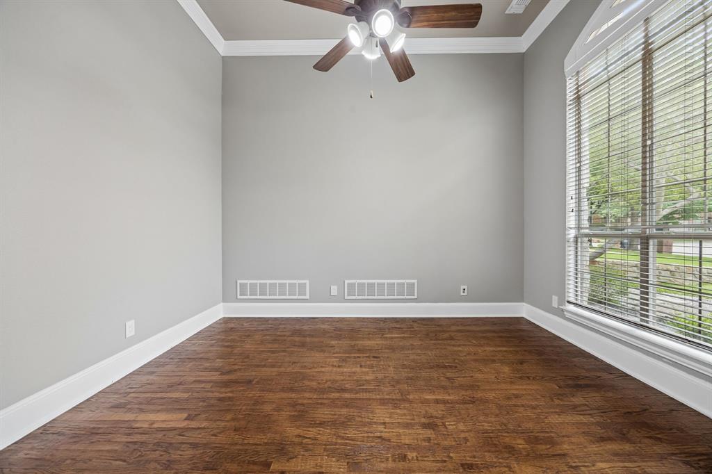 8709 Herns Meadow Lane Property Photo 7