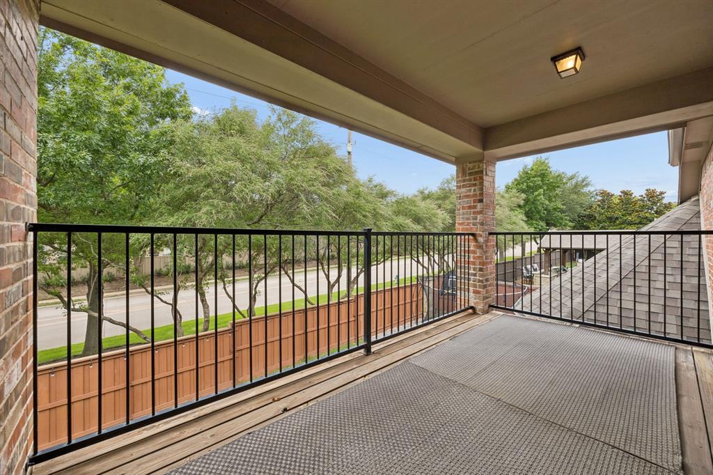 8709 Herns Meadow Lane Property Photo 32
