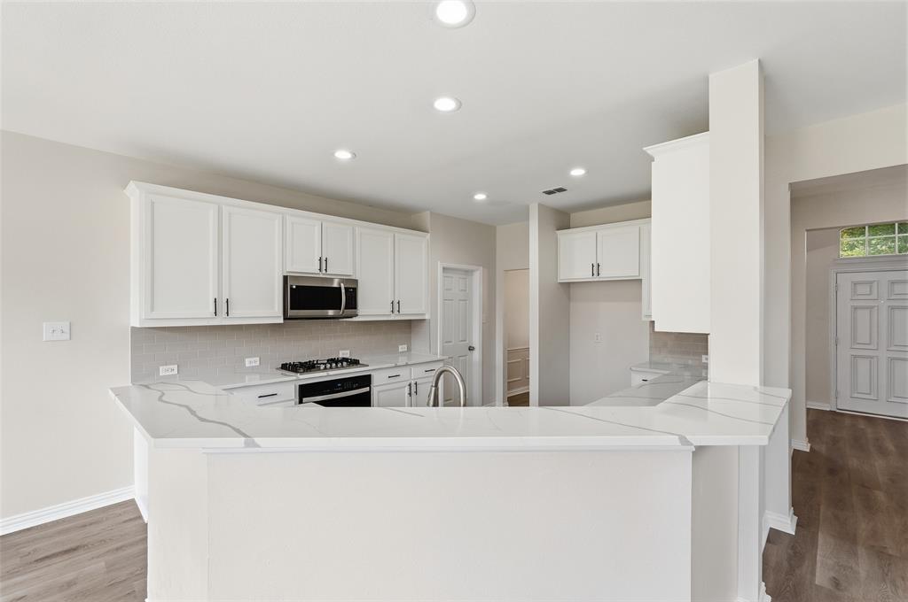 2649 Whispering Trail Property Photo 6