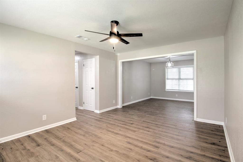 327 W Mckinney Street Property Photo 6