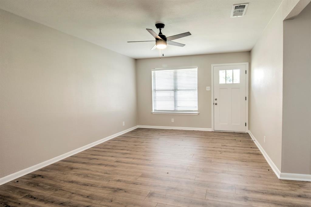 327 W Mckinney Street Property Photo 7