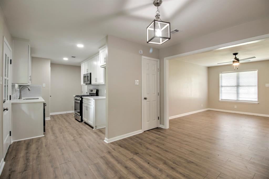327 W Mckinney Street Property Photo 10