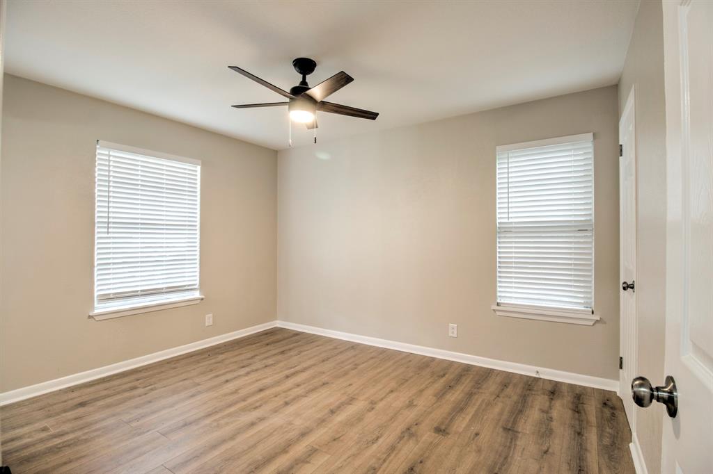 327 W Mckinney Street Property Photo 16