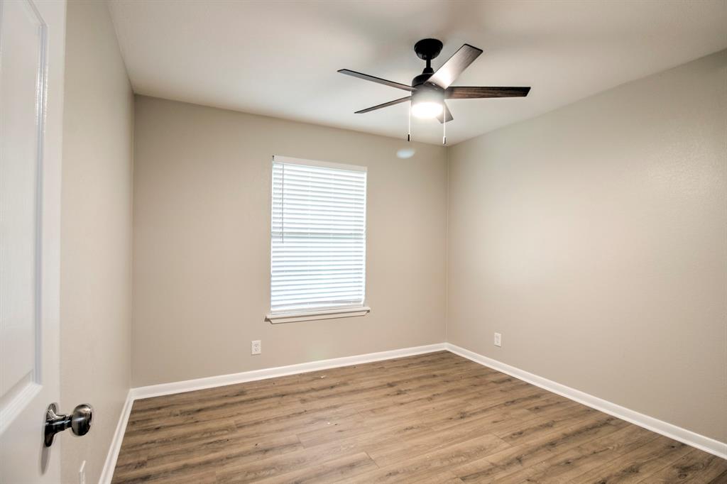 327 W Mckinney Street Property Photo 19