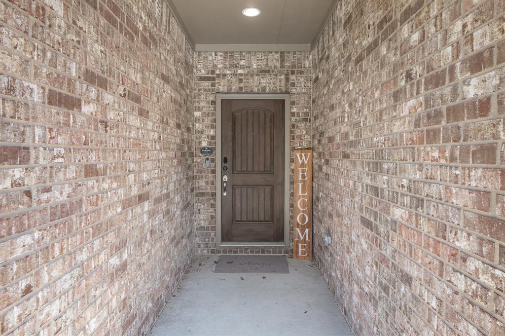 2602 Melrose Drive Property Photo 2