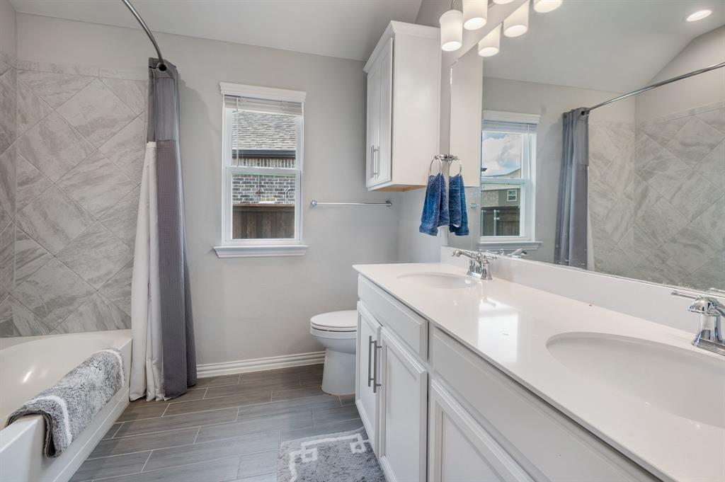 2602 Melrose Drive Property Photo 6