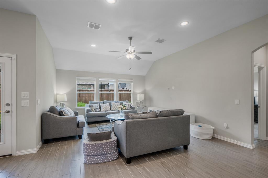 2602 Melrose Drive Property Photo 19