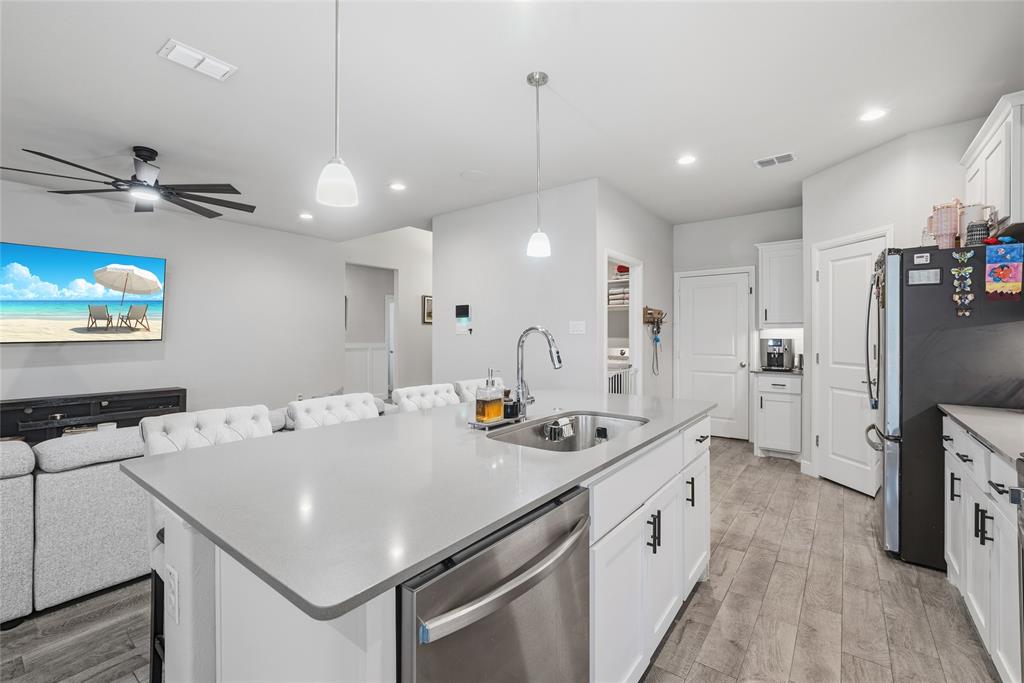 11300 Guinness Drive Property Photo 4