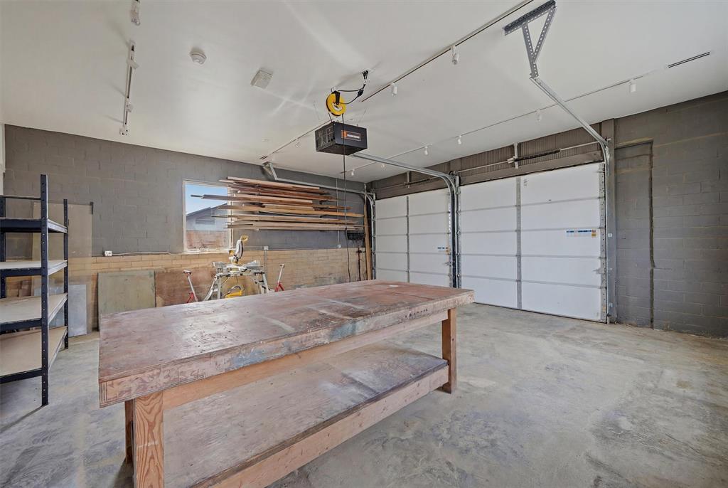 118 W Chestnut Street Property Photo 28