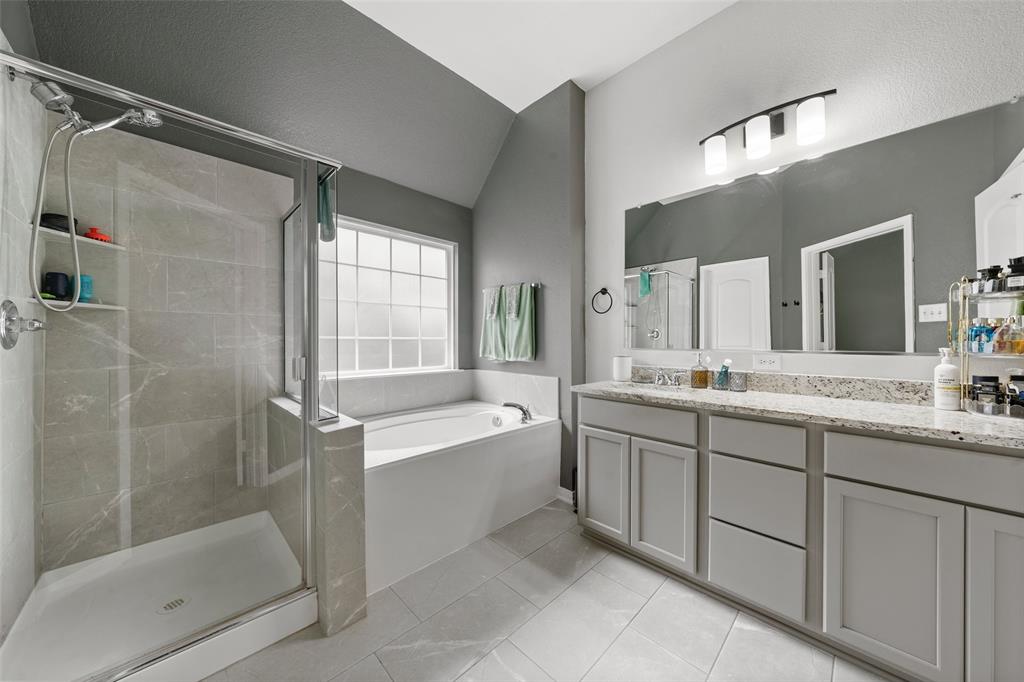 10237 Driskill Drive Property Photo 12