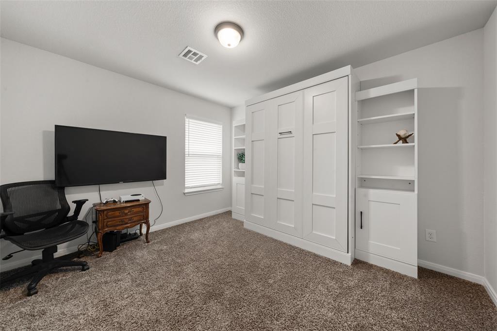 10237 Driskill Drive Property Photo 13