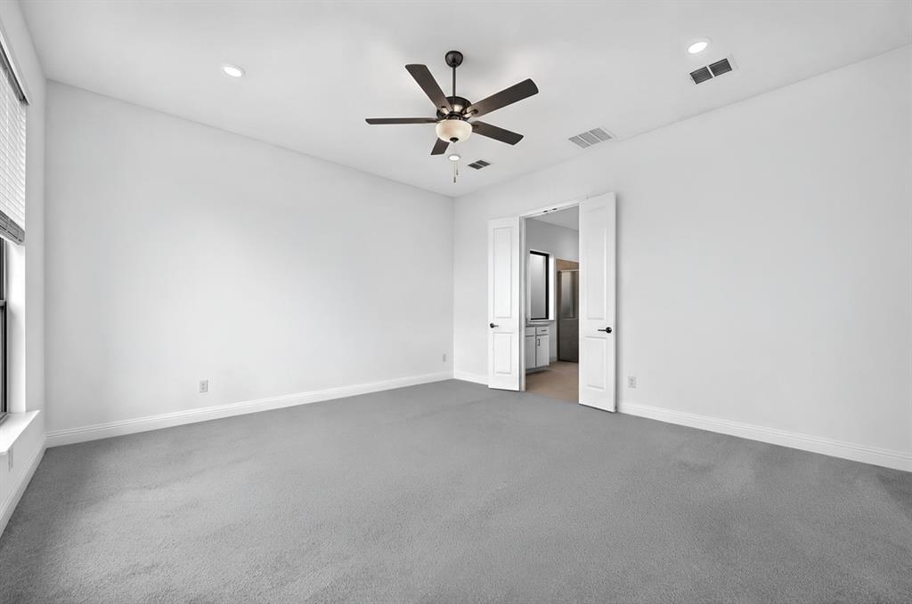 1405 Victory Terrace Property Photo 15