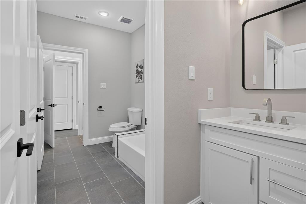 804 Premier Property Photo 27