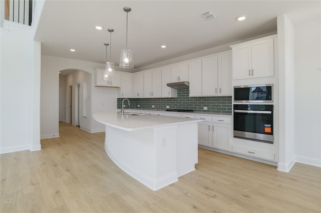 8705 Acorn Avenue Property Photo 3
