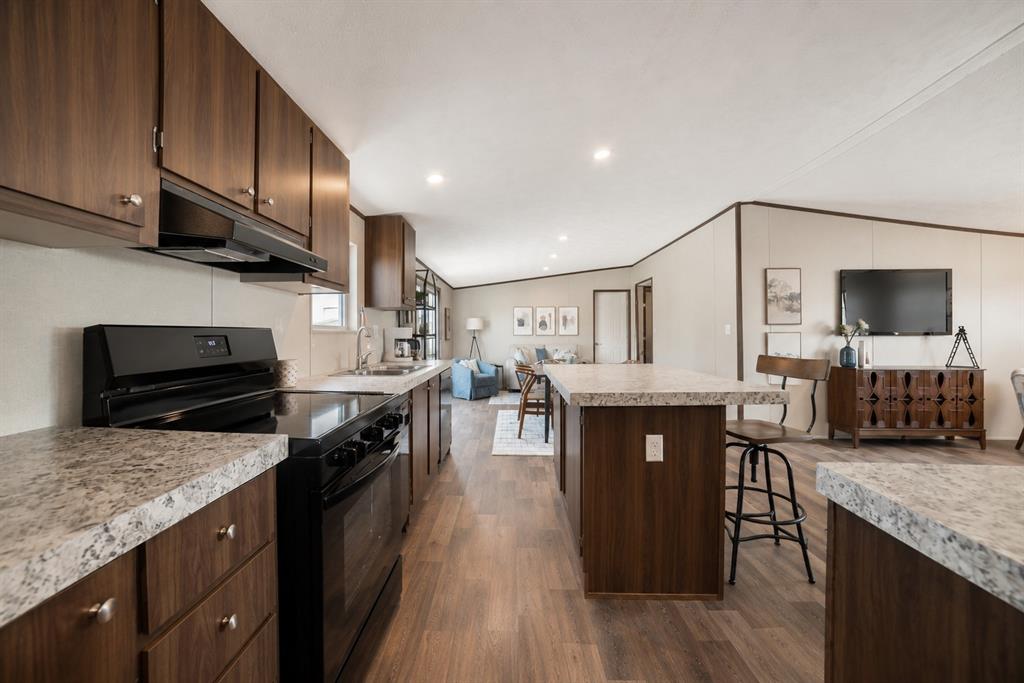 143 Lark Meadow Drive Property Photo 10
