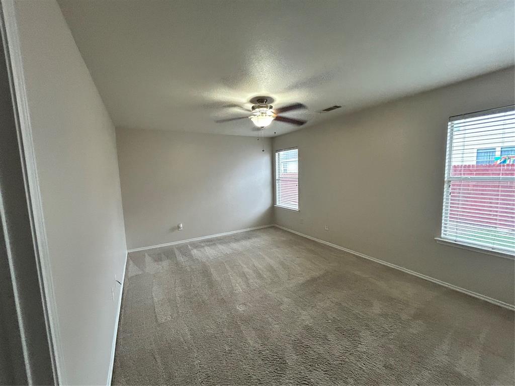 10445 Hideaway Trail Property Photo 8