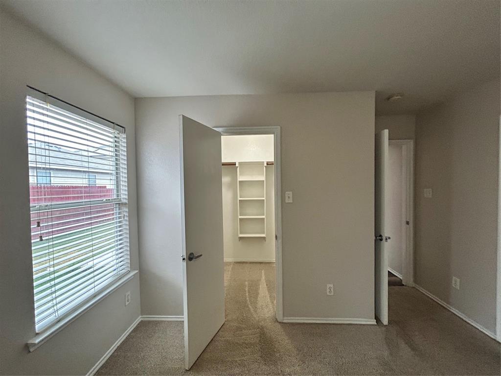 10445 Hideaway Trail Property Photo 9