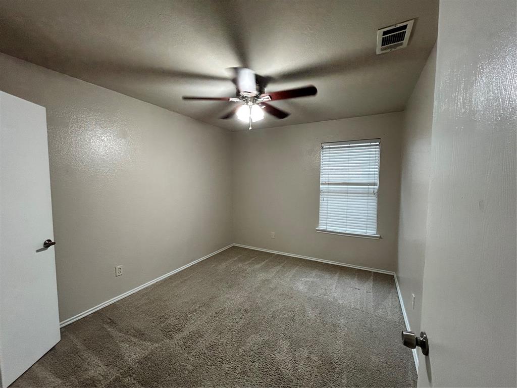 10445 Hideaway Trail Property Photo 12