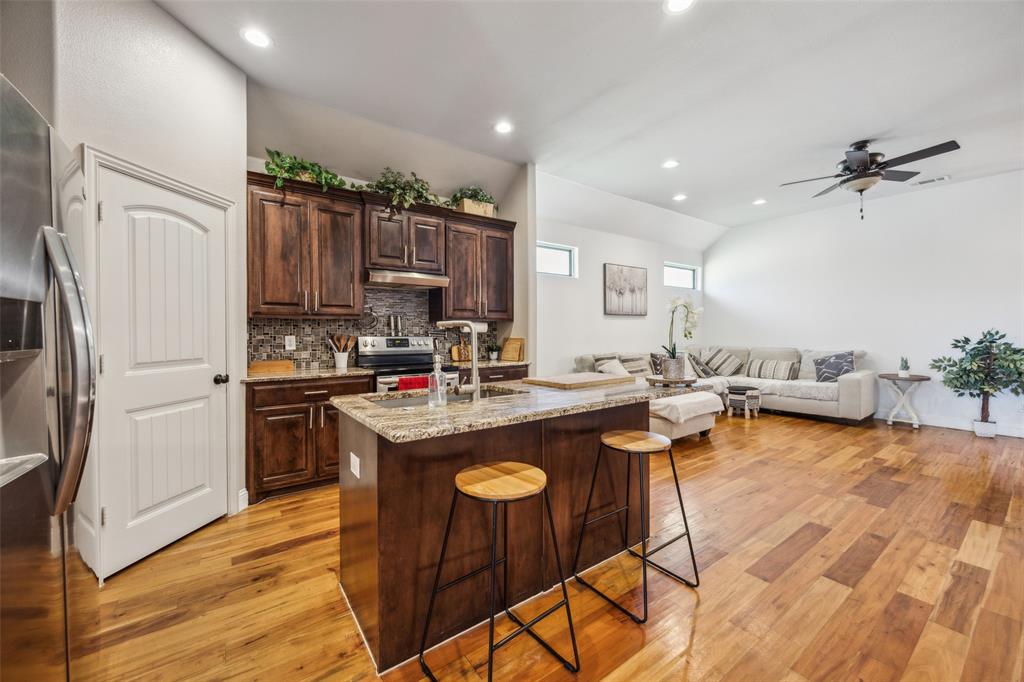 2405 La Costa Drive Property Photo 4