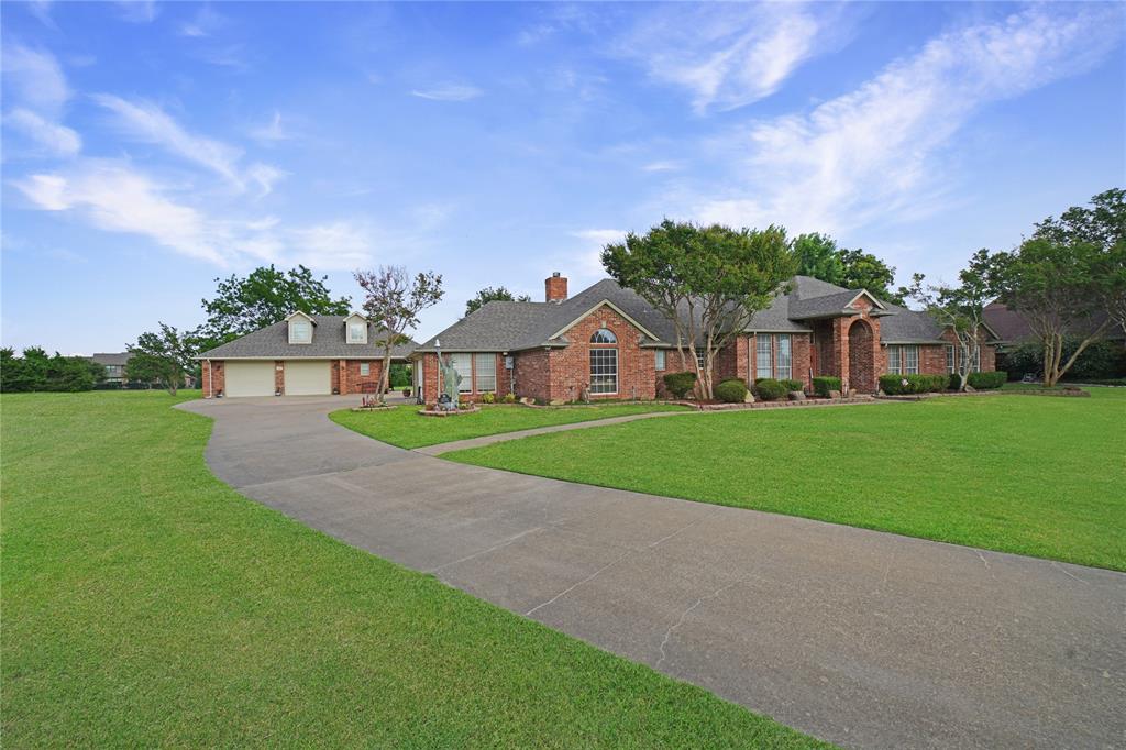 2152 Chisholm Trail Property Photo 2