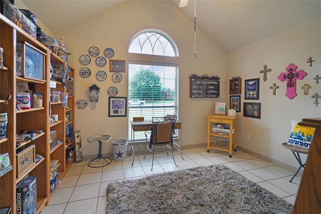 2152 Chisholm Trail Property Photo 25