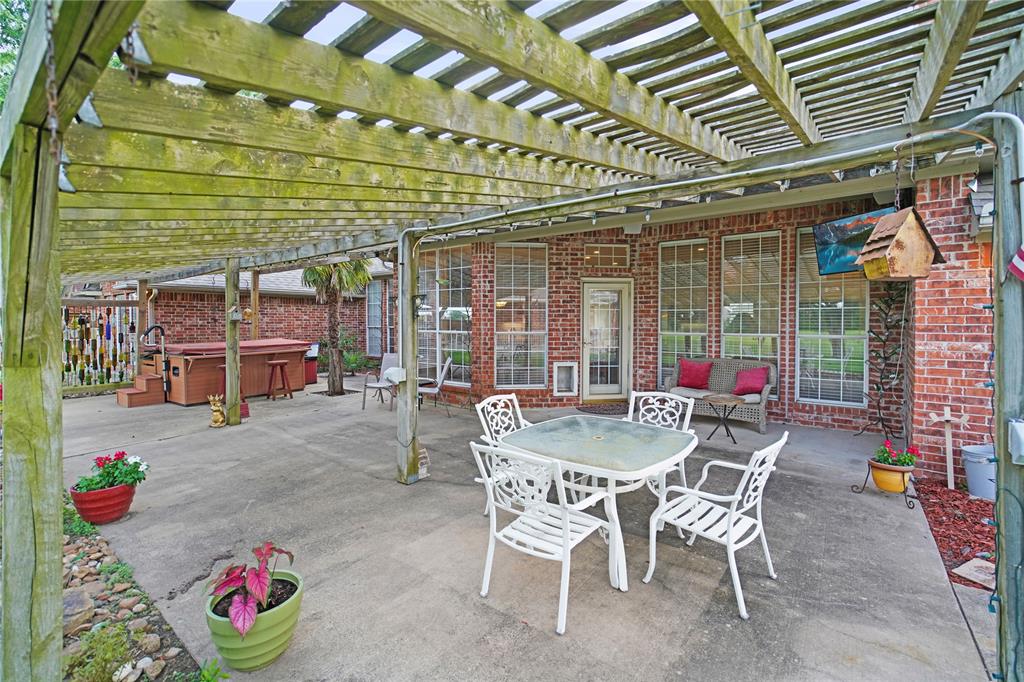 2152 Chisholm Trail Property Photo 28