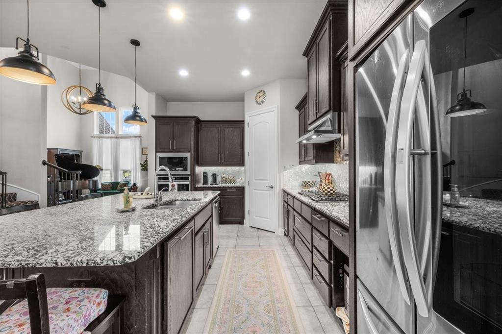 1725 Crested Ridge Road Property Photo 12