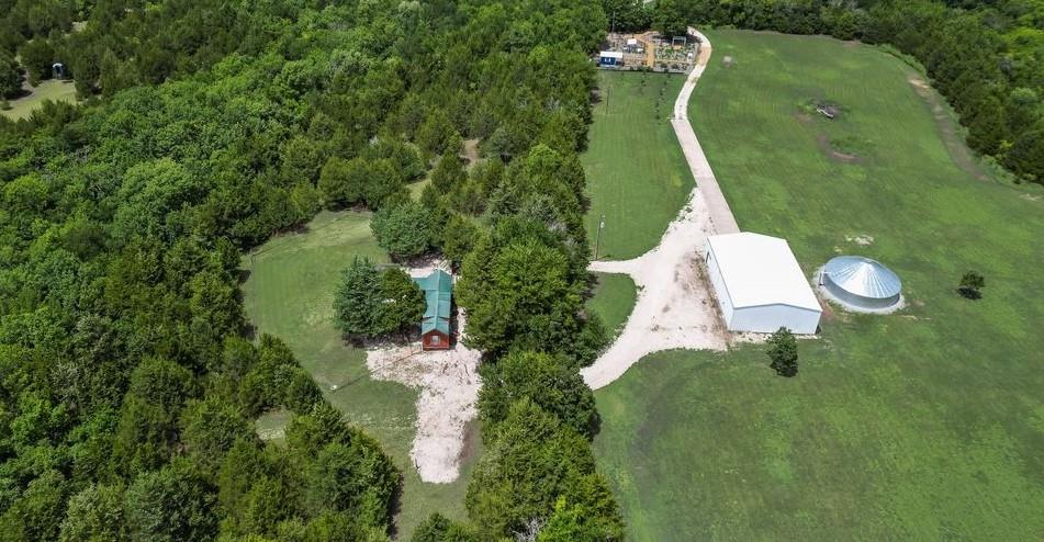 1070 County Road 3030 Property Photo 6