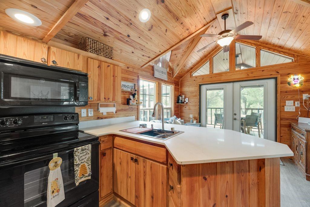 1070 County Road 3030 Property Photo 21