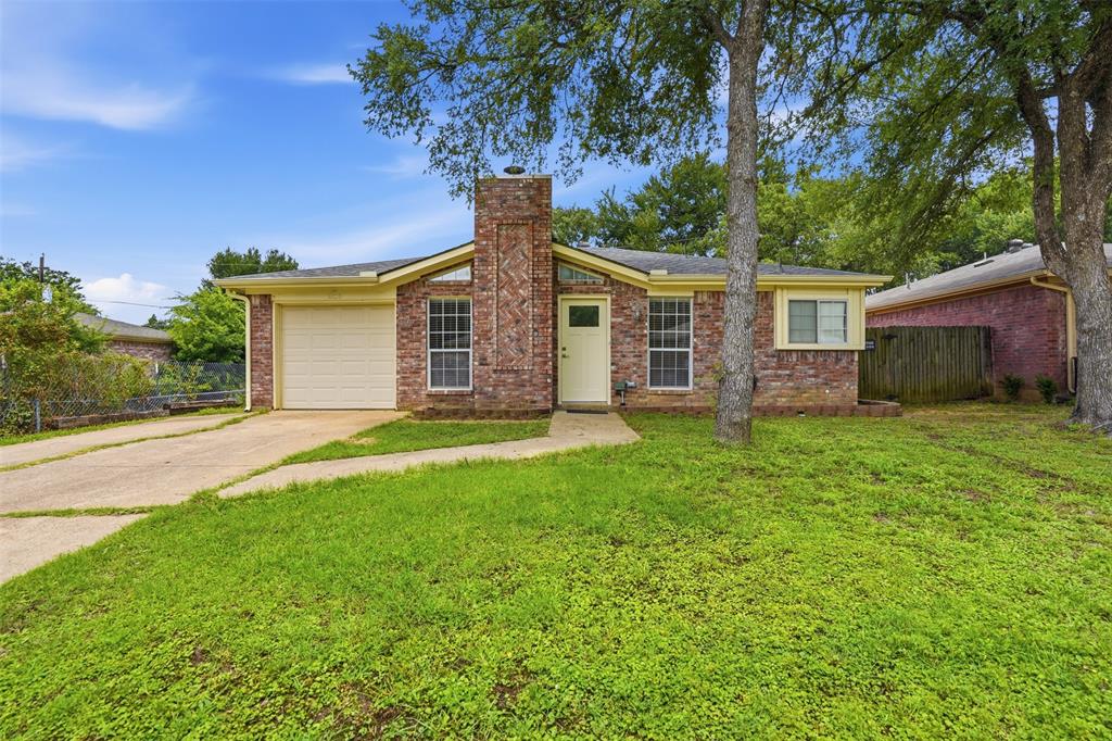 1122 Hidden Creek Drive Property Photo 2