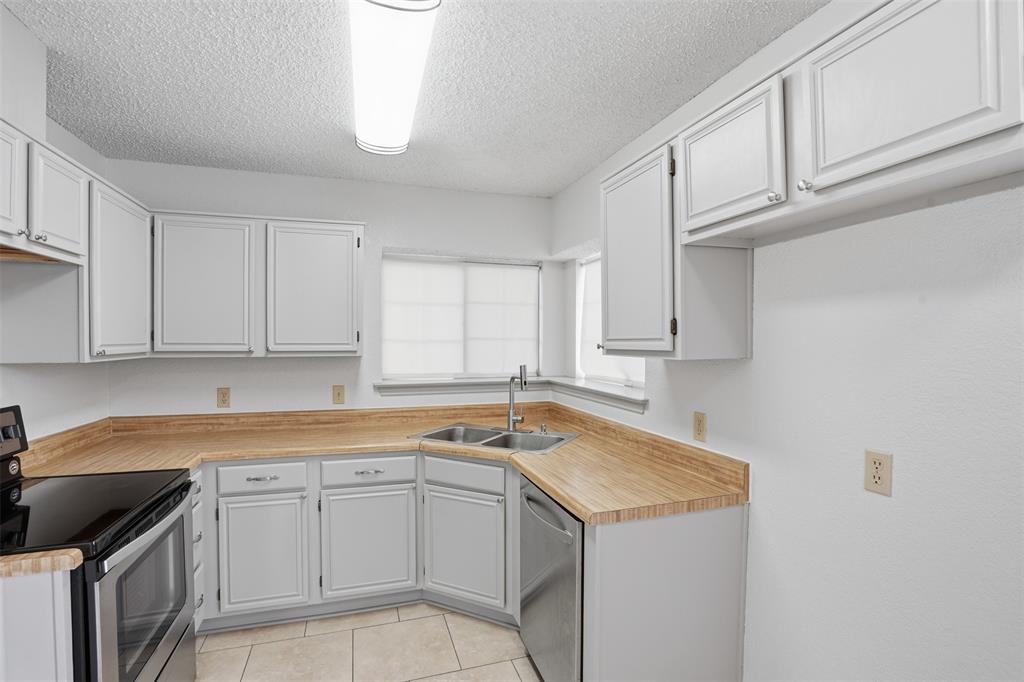 1122 Hidden Creek Drive Property Photo 11