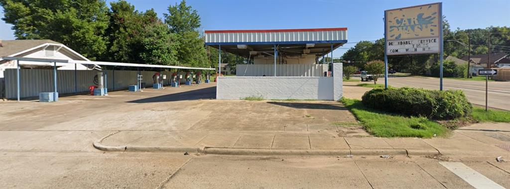 1702 W 7th Street Property Photo 3
