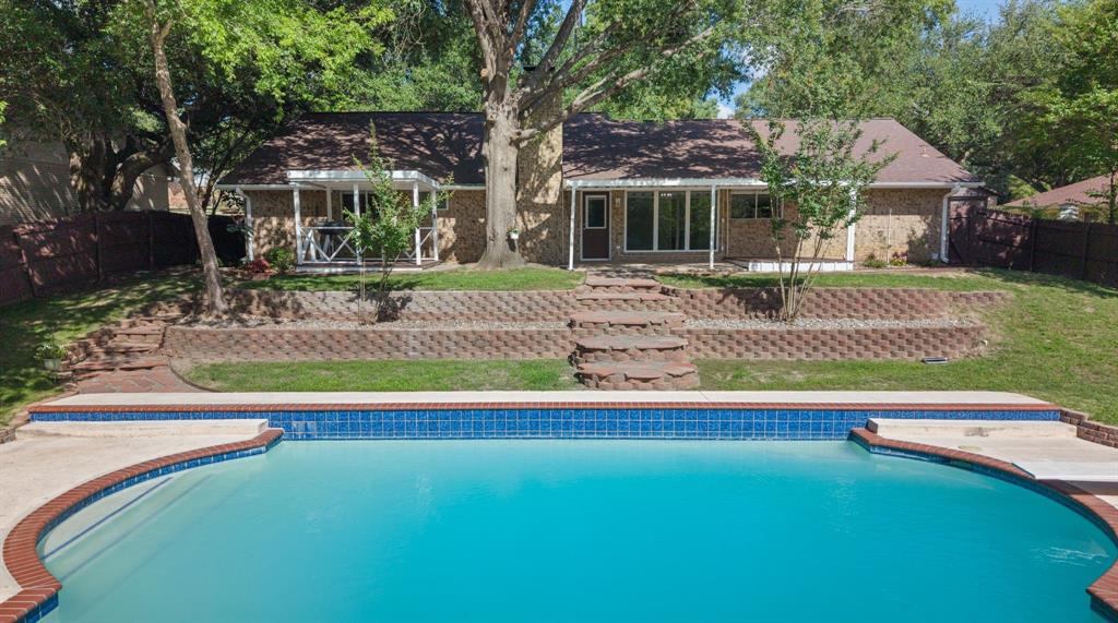 110 Linda Lane Property Photo 1